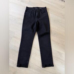 Good American Classic Slim Straight High Rise Denim
